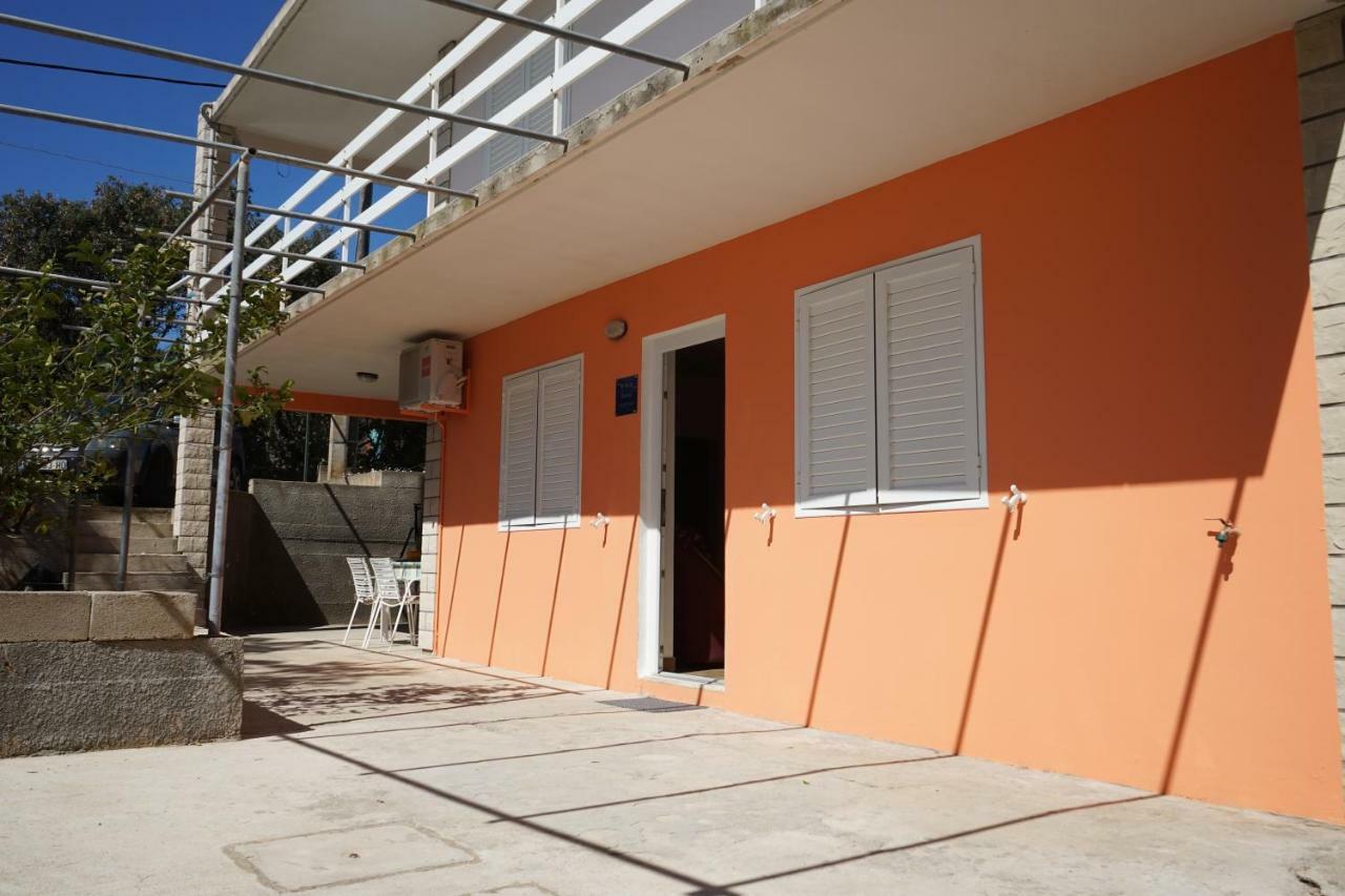 Tania Apartment Prizba Exterior photo